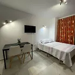 Estudio Muy Centrico En Marbella