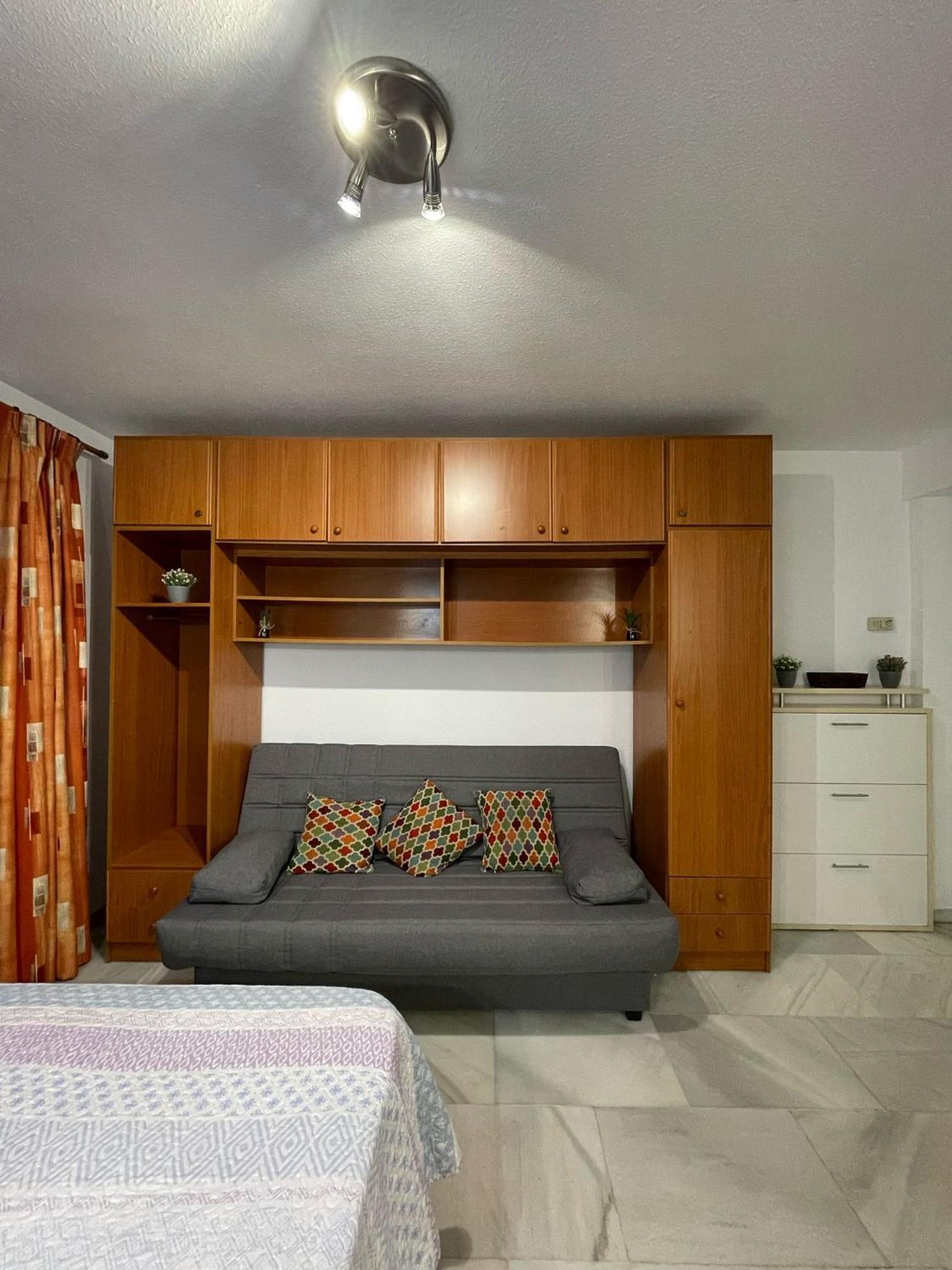 Estudio Muy Centrico En Apartamento